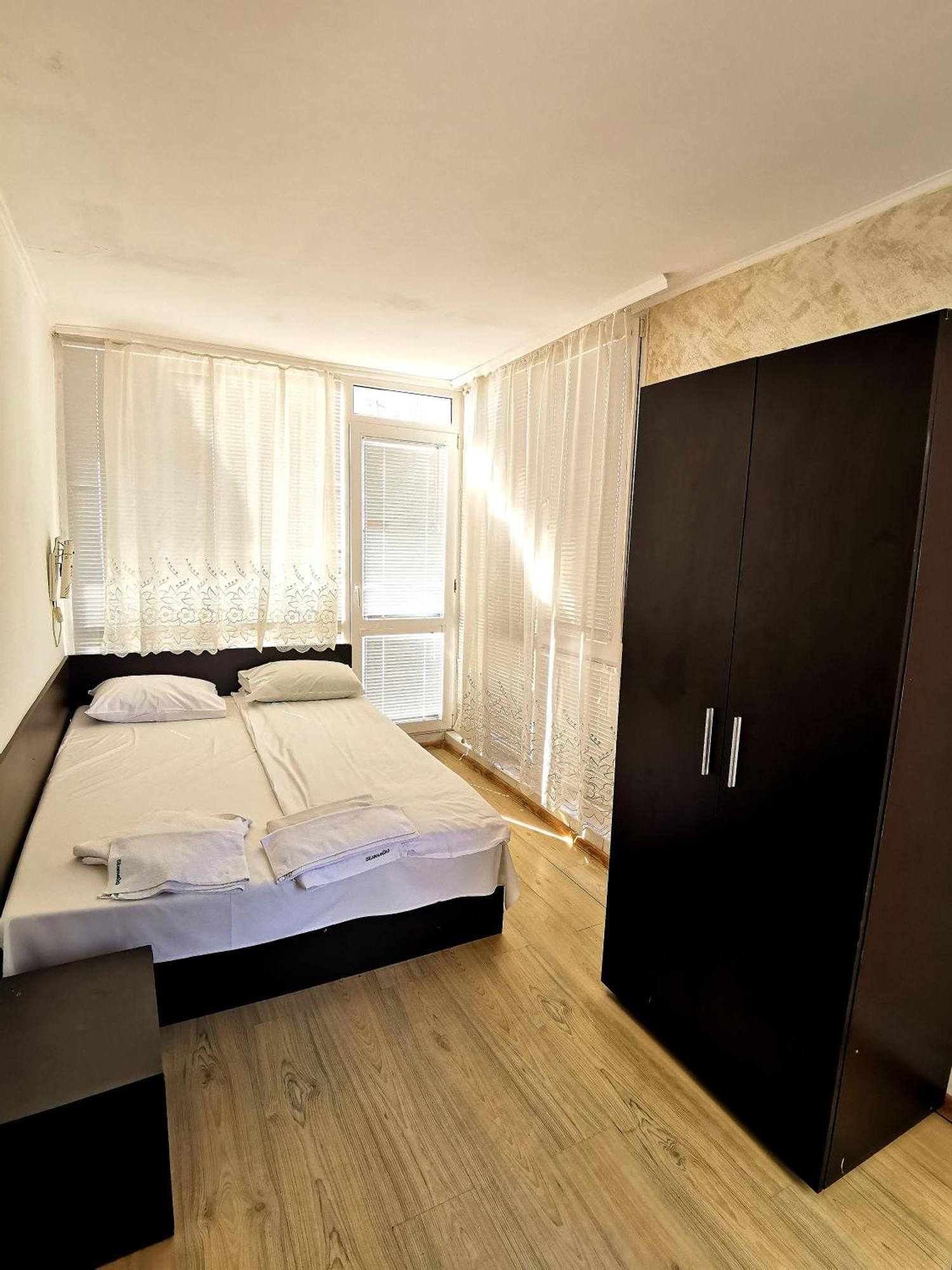 Family Hotel White House Pomorie Exterior foto