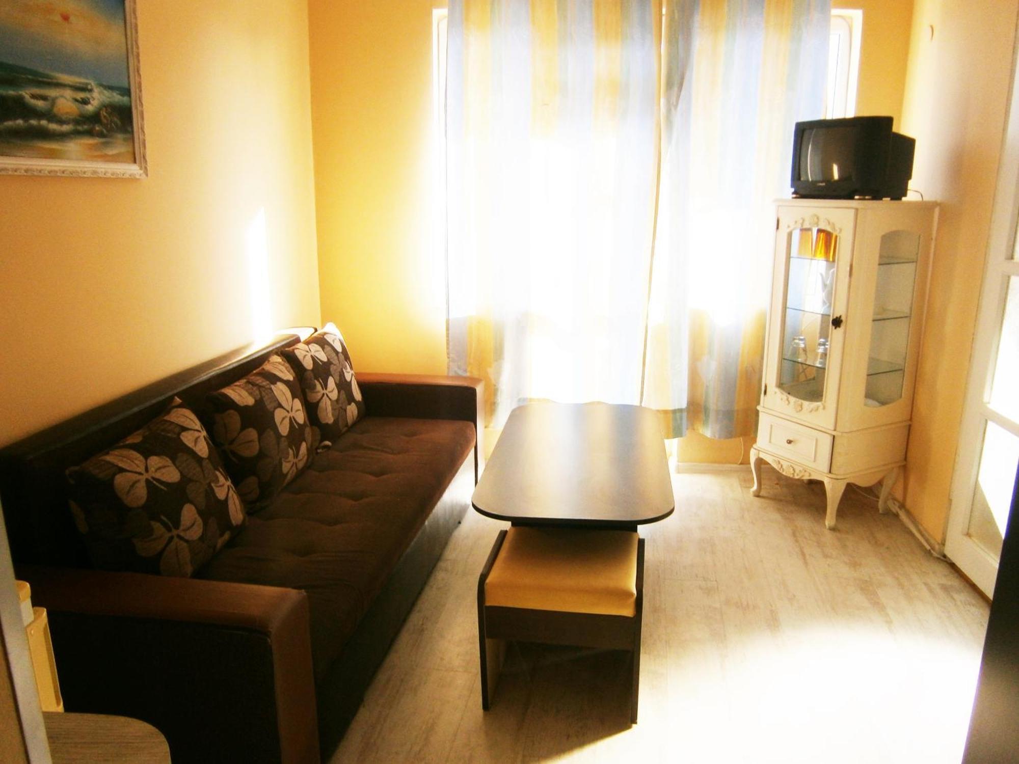 Family Hotel White House Pomorie Exterior foto