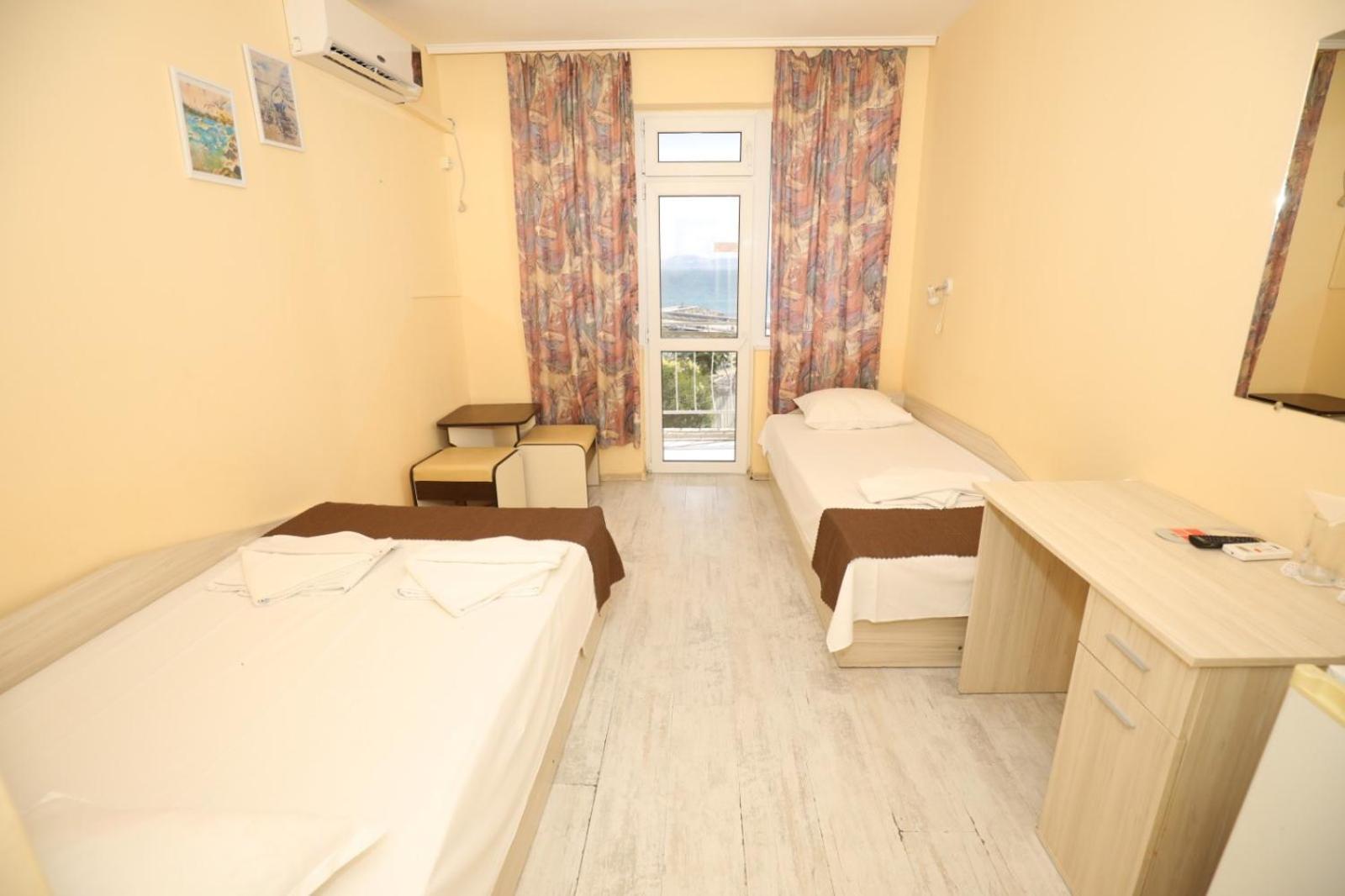 Family Hotel White House Pomorie Exterior foto