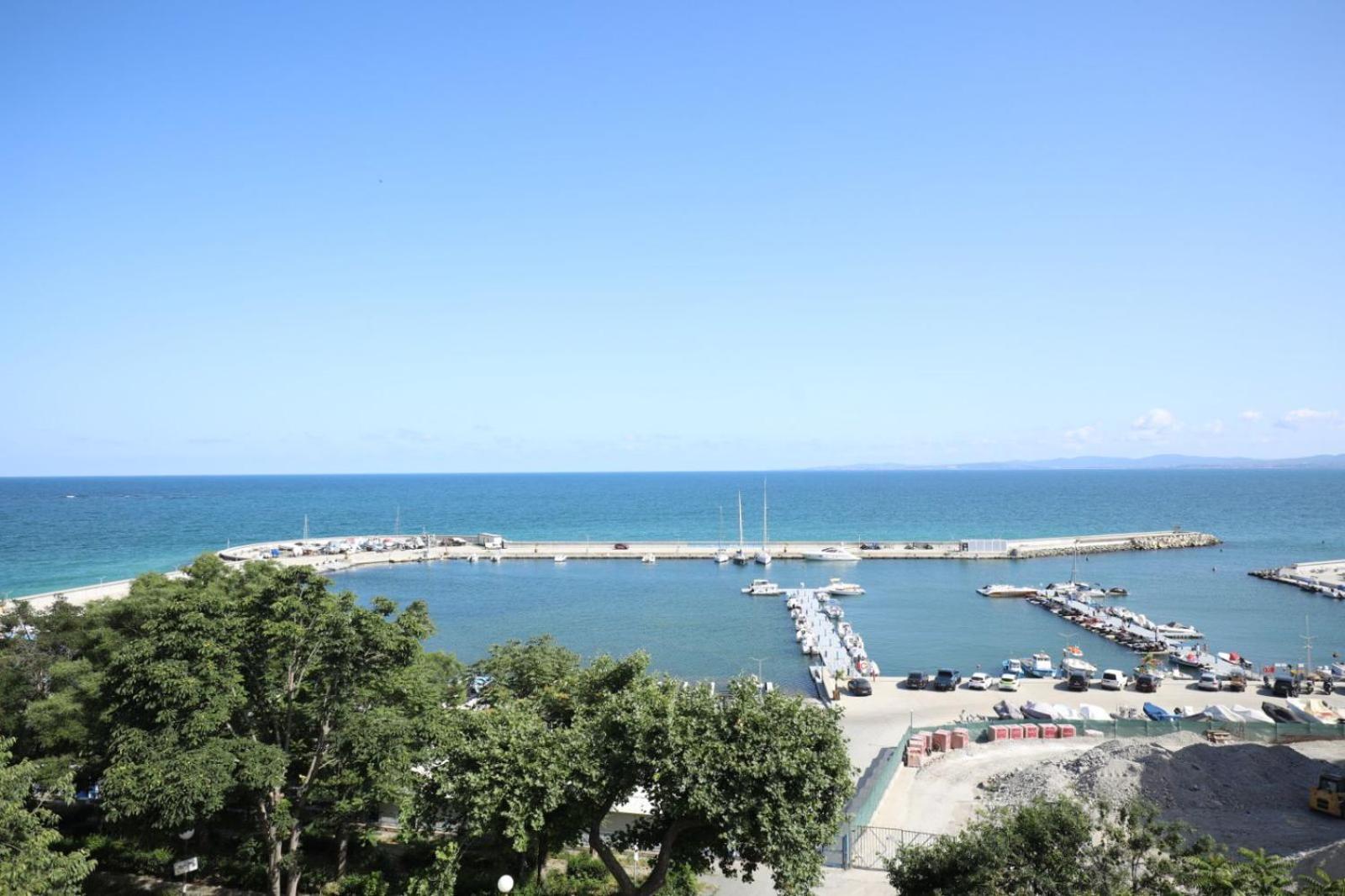 Family Hotel White House Pomorie Exterior foto
